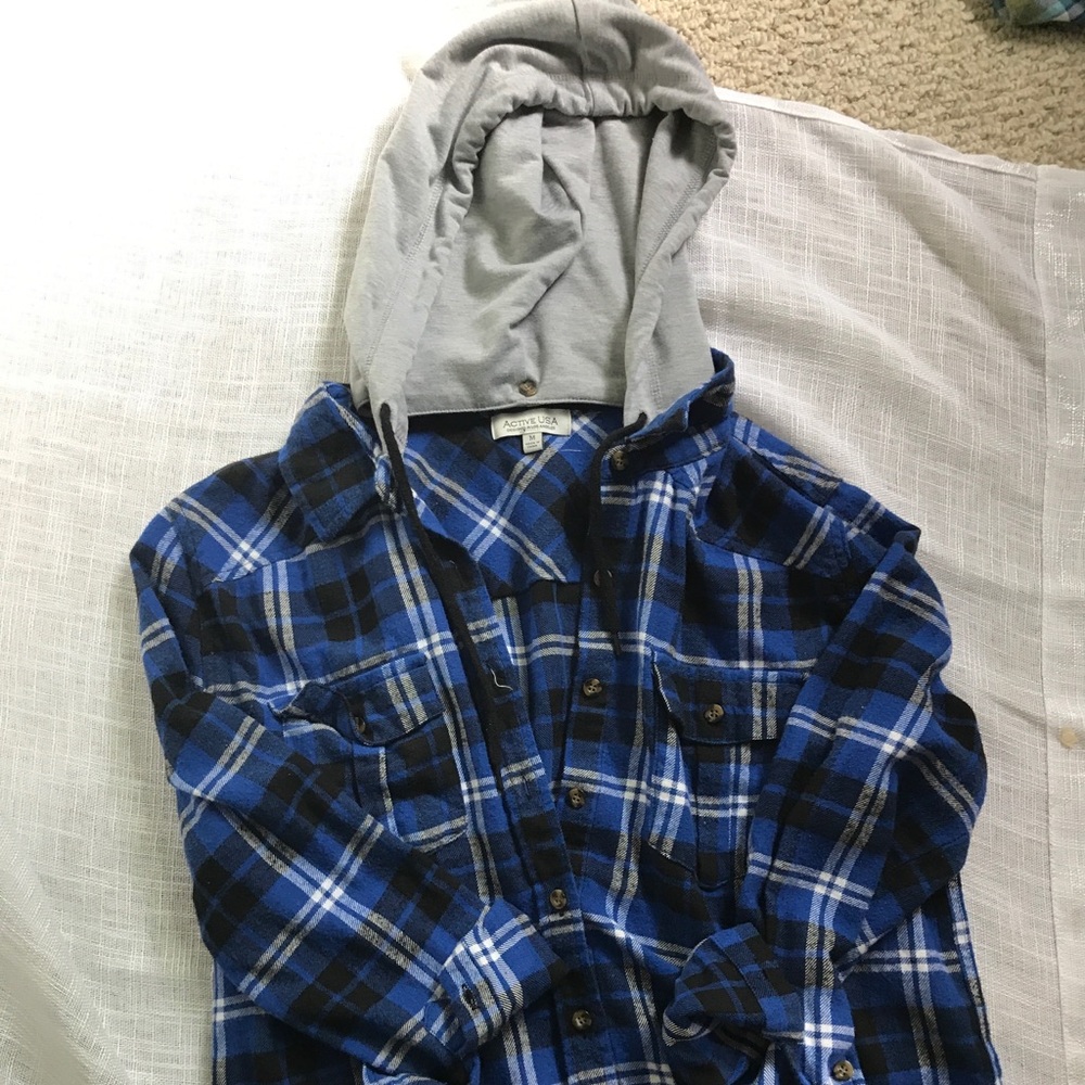 Moc sweatshirt plaid shirt